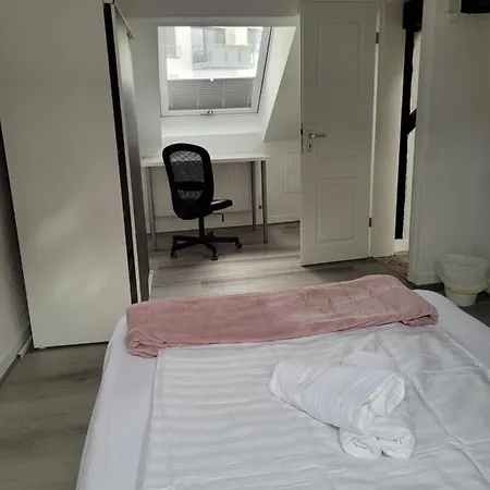 Stadthaus Nahe Fussgaengerzone Apartment *